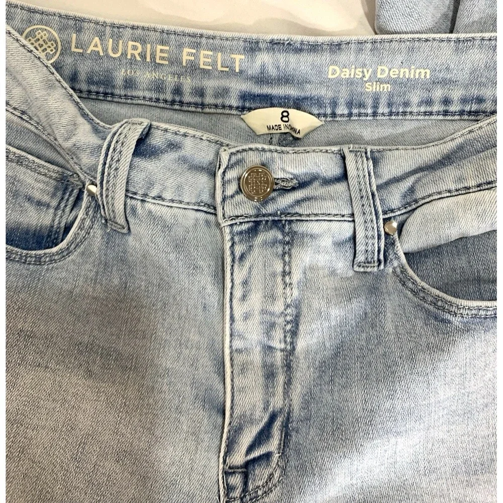 Laurie Felt Jeans Womens 8 29X26 Daisy‎ Denim Slim Crop Raw Hem Light Wash
